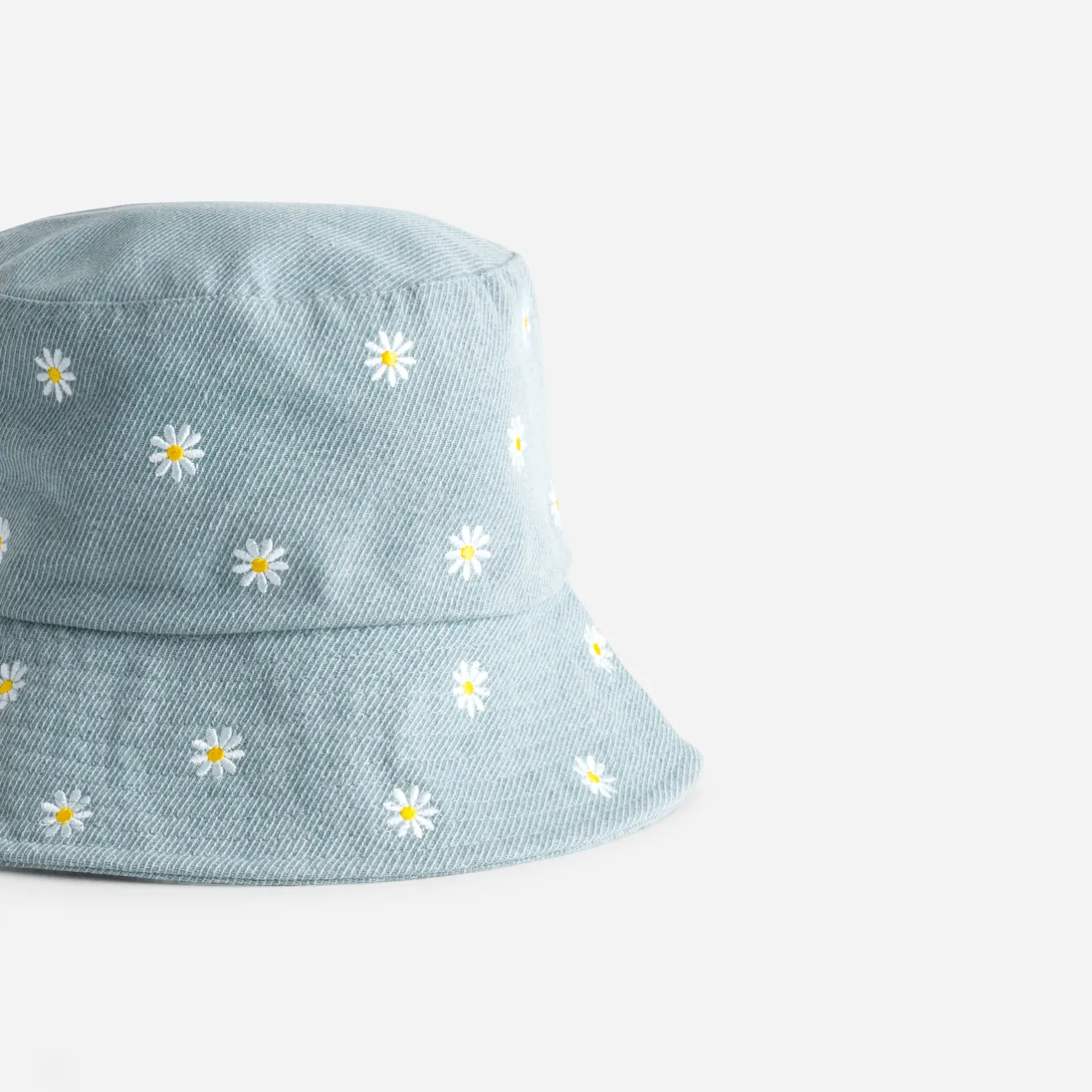 Bob baby blue broderies fleurs^Eram