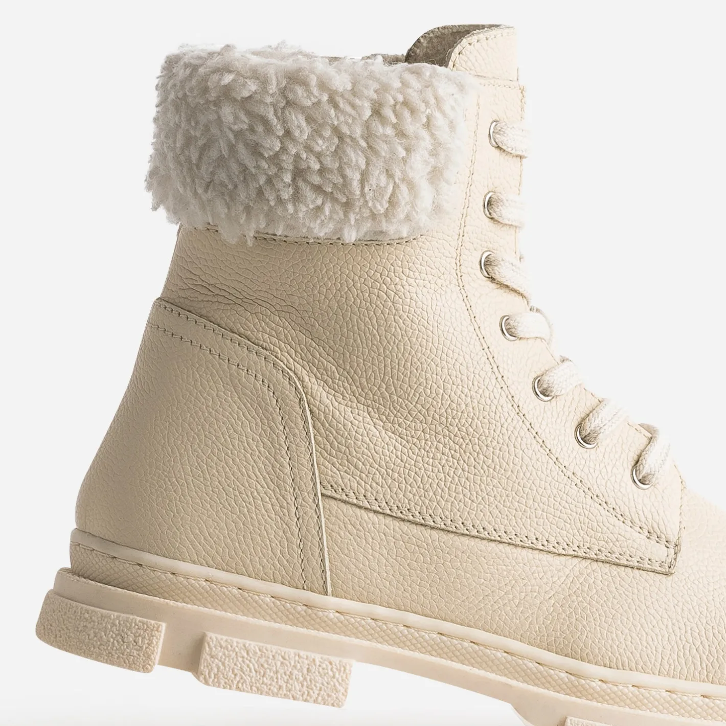 Boots éco-conçu à lacet écru en cuir fourré^Buggy
