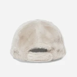 Casquette imitation fourrure^Texto Online