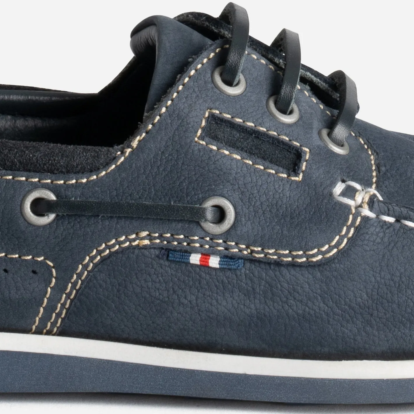 Chaussure-bateau cuir nubuck^Eram Sale