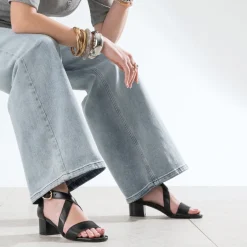 Sandale e en cuir^Eram Flex Clearance