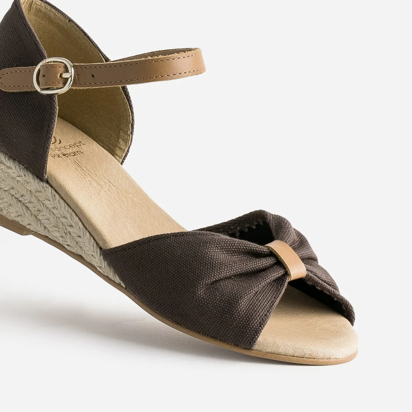 Sandale éco-conçue à petit talon compensé^Eram Outlet