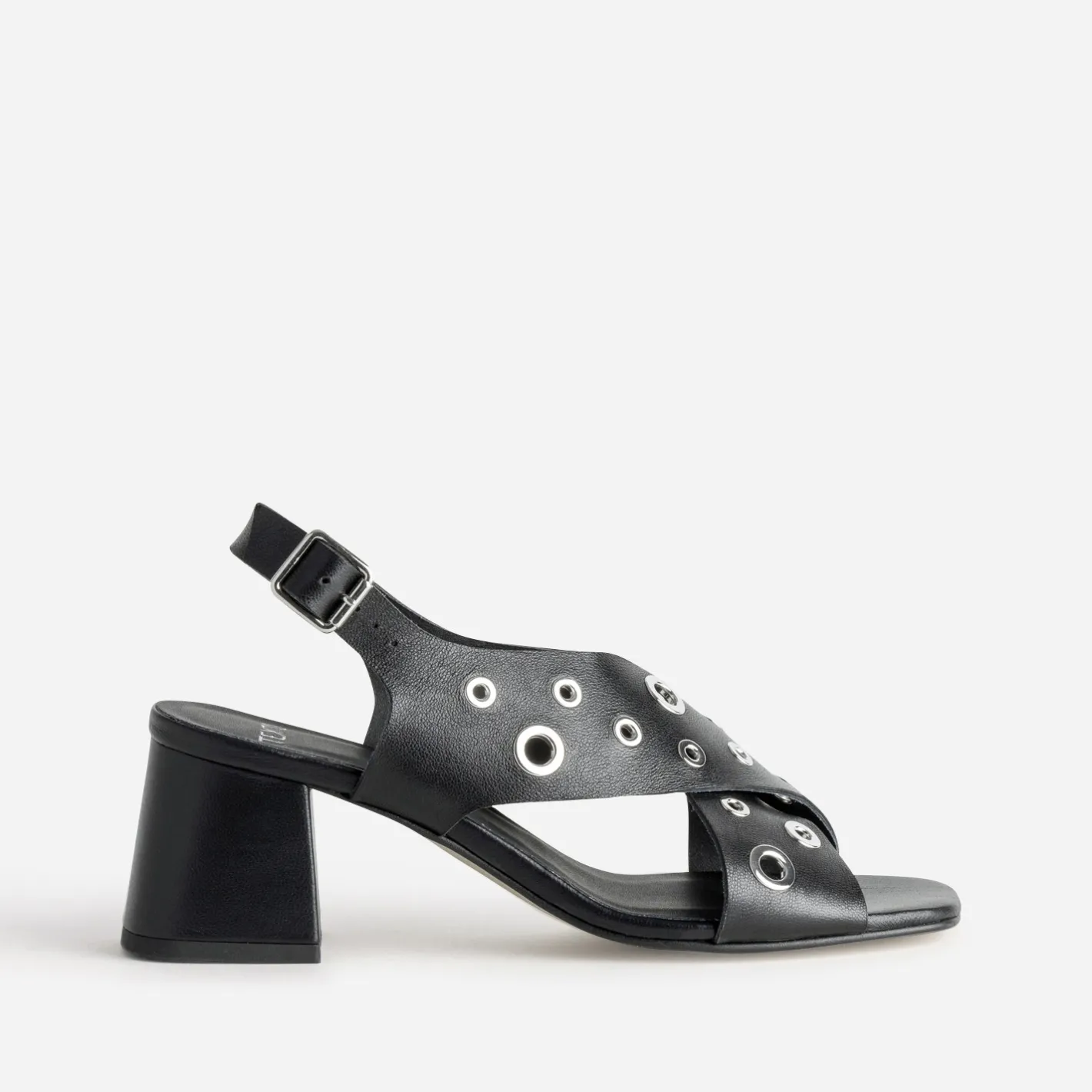 Sandale e cuir décor œillets^Texto