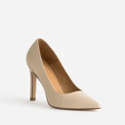Stiletto en cuir^Texto
