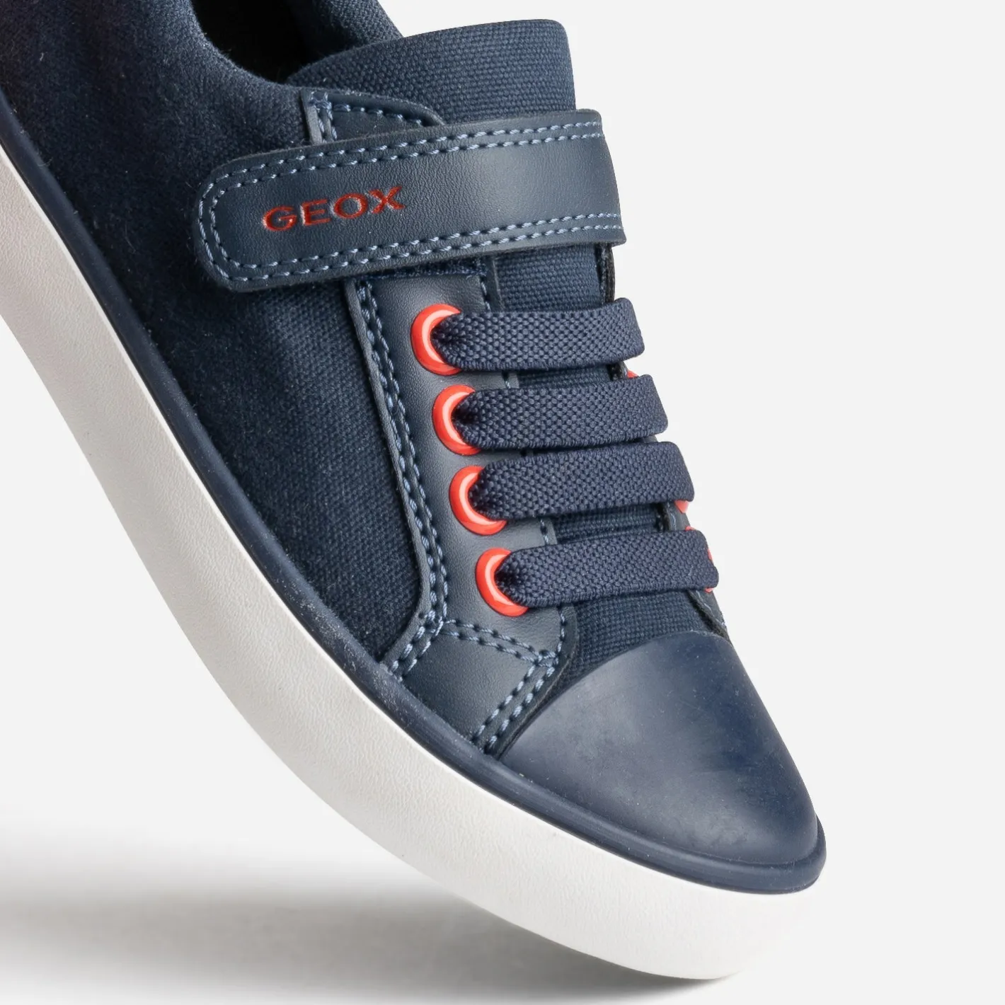 Tennis détails rouges^GEOX Outlet