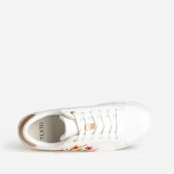 Tennis he broderies exclusives fleurs^Texto Online